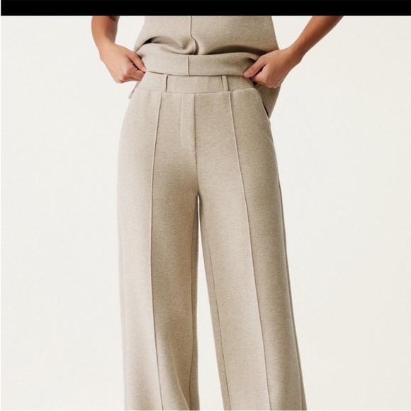 NRW with tags Elegant Tan  fWomen's Pants size S - Picture 1 of 7